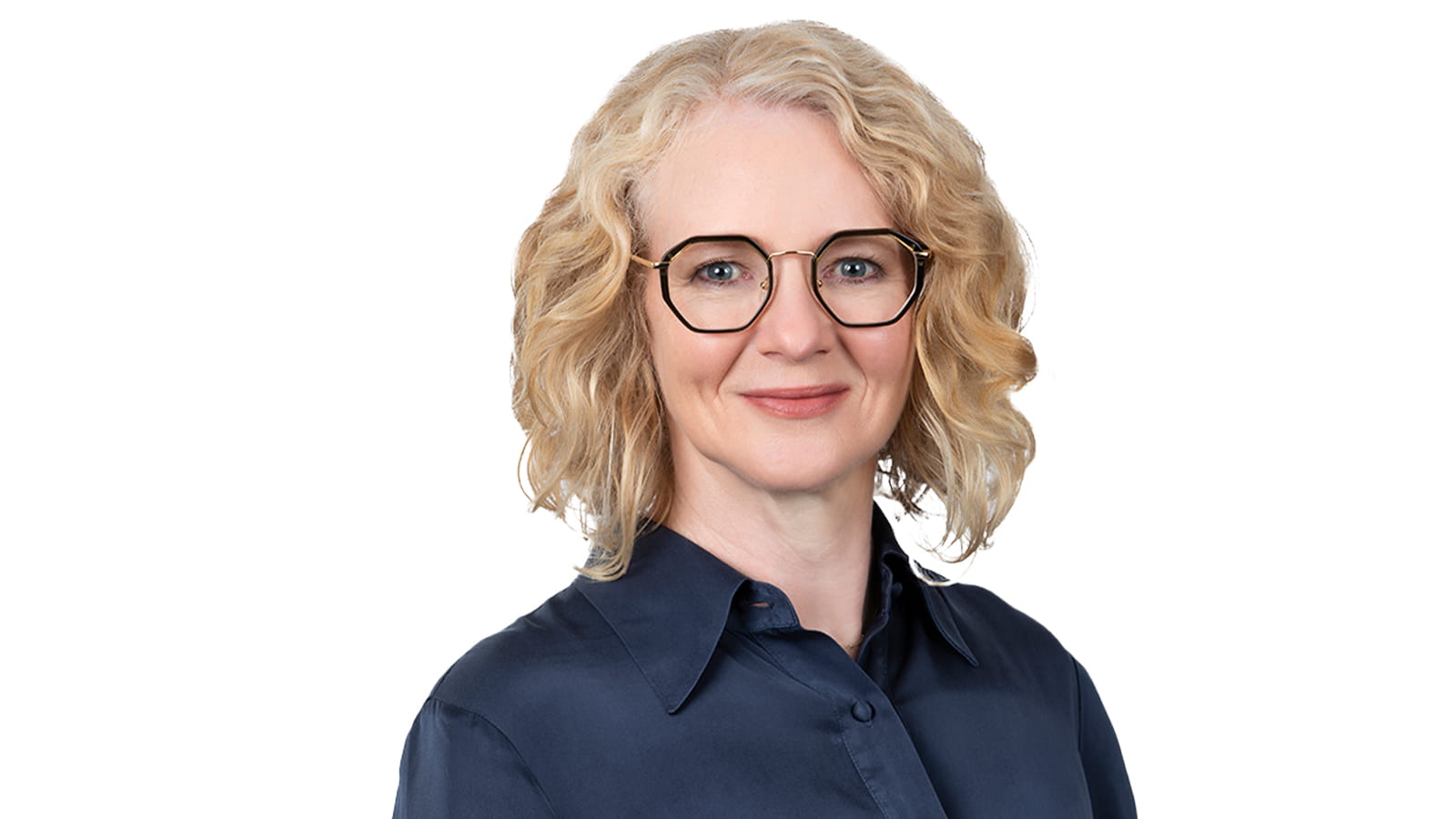 Headshot Image of Joy Linton, CSL's Chief Financial Officer (CFO)